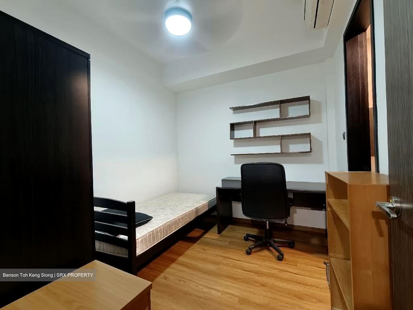 Adelphi Park Estate (D20), Terrace #566360681